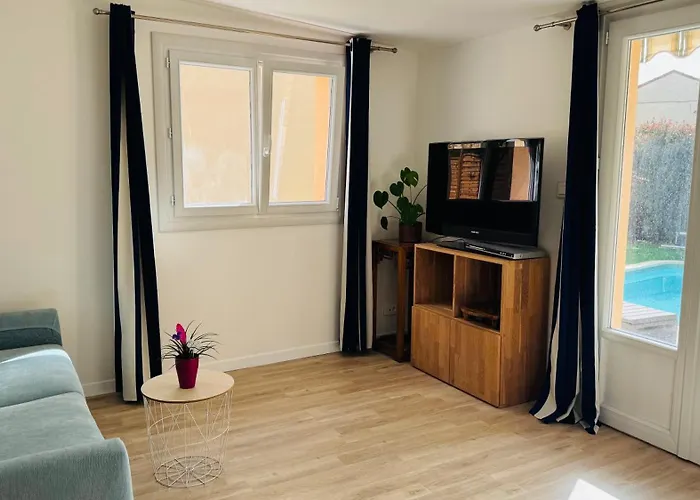 La De Ck * Антіб